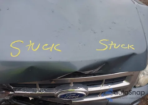 2010 Ford Escape Limited z USA, uszkodzony, nr VIN 1FMCU9E75AKD04597